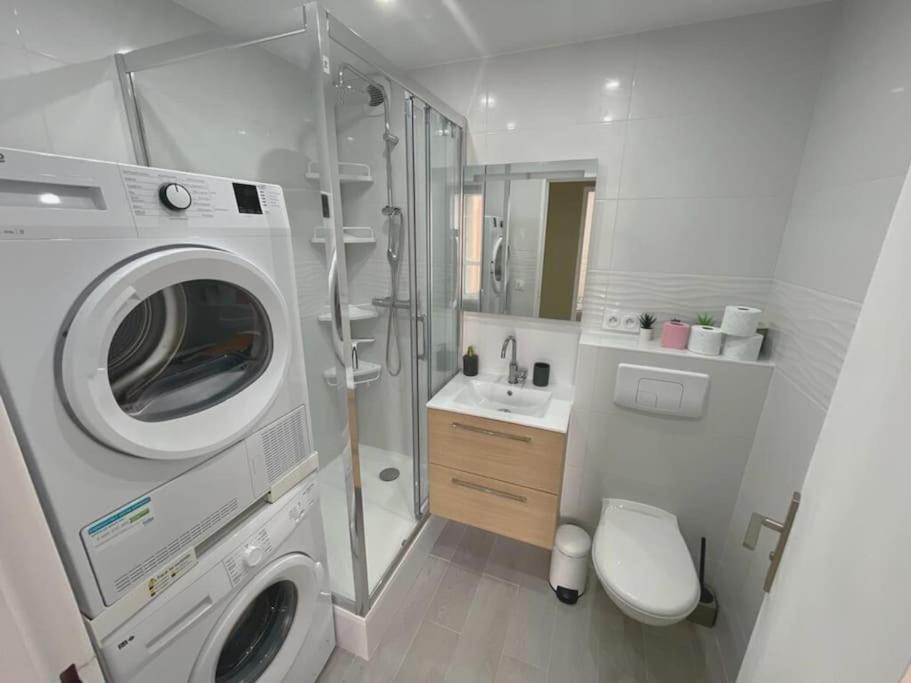 9 Mi From Stade De France - Charming 5-room Apartment *