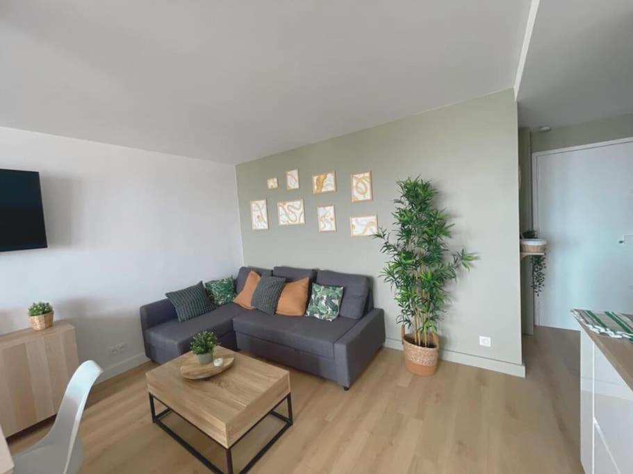 9 Mi From Stade De France - Charming 5-room Apartment *