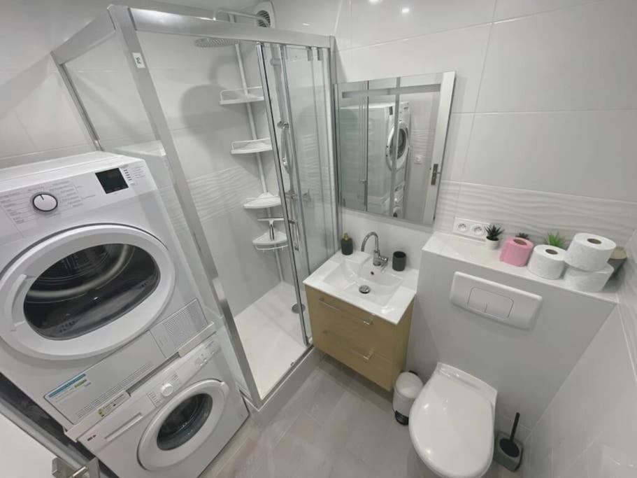 Apartment 9 Mi From Stade De France - Charming 5-room *
